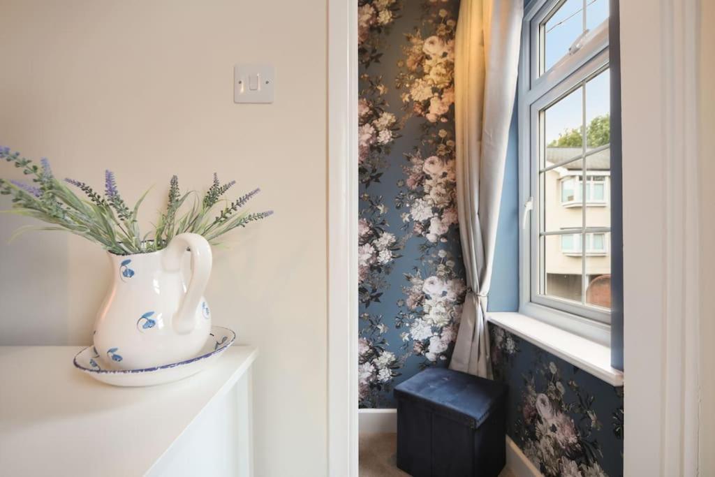 Picturesque Victorian Cottage วุร์สเตอร์ ภายนอก รูปภาพ